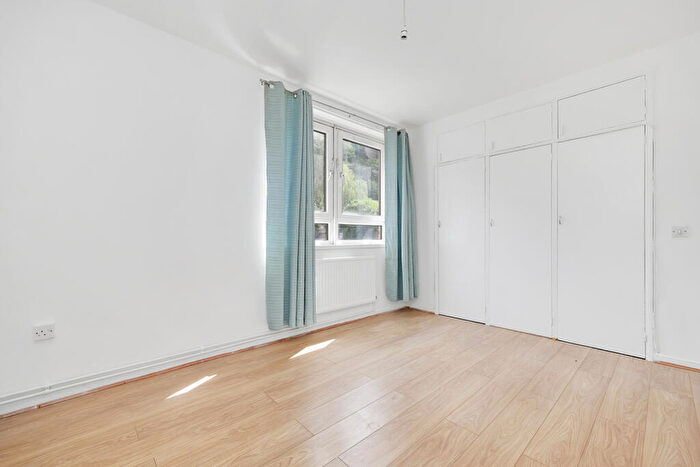 2 Bedroom Apartment To Rent In Sankey House, St James Avenue, London, E2