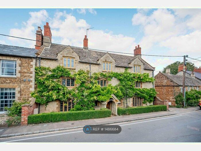 4 Bedroom Semi-Detached House To Rent In South Side, Steeple Aston, Bicester, OX25