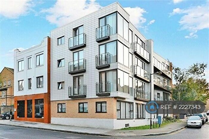 2 Bedroom Flat To Rent In Deptford Ferry Road, London, E14