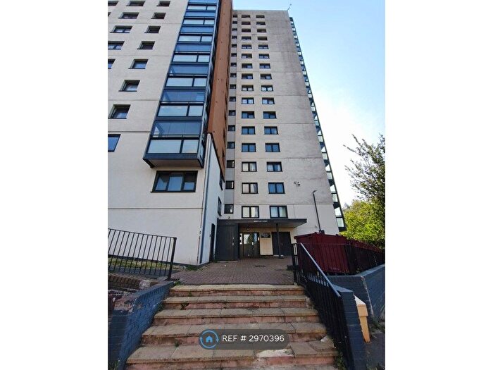1 Bedroom Flat To Rent In Wheatley Court, Halifax, HX2
