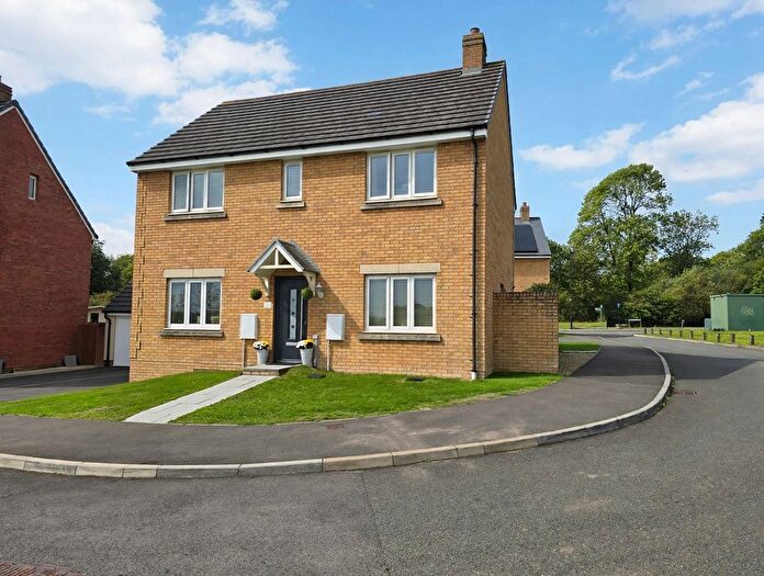 4 Bedroom Detached House For Sale In Trem Gwlad Yr Haf, Coity, CF35