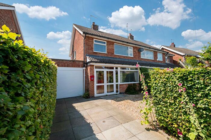 3 Bedroom Semi-Detached House For Sale In Browning Road, Oakham, LE15