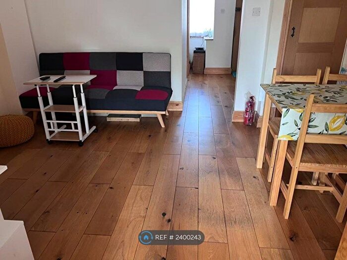 3 Bedroom Terraced House To Rent In Lynhurst Road, Uxbridge, UB10