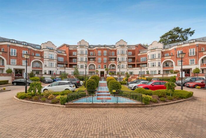 2 Bedroom Penthouse To Rent In Grand Regency Heights, Ascot, SL5