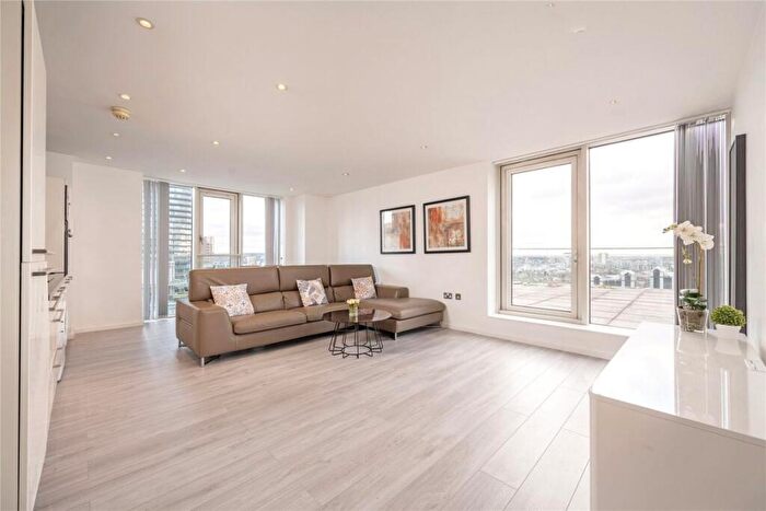2 Bedroom Flat To Rent In Ability Place, Canary Wharf, London, E14