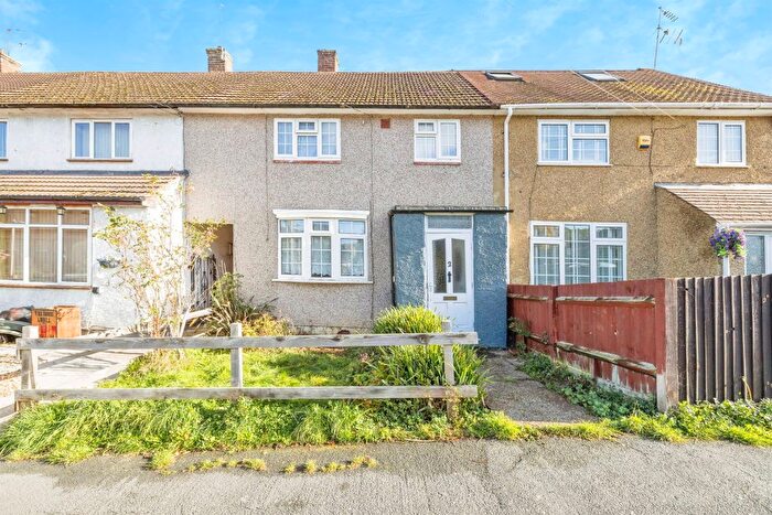 3 Bedroom Terraced House For Sale In Bramshot Way, Watford, WD19