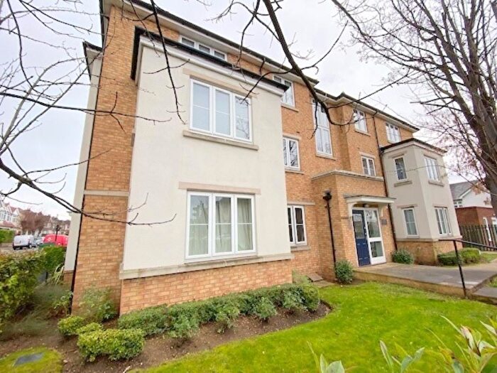 2 Bedroom Flat To Rent In Meridian Court, Harrow Weald, Middlesex, HA3