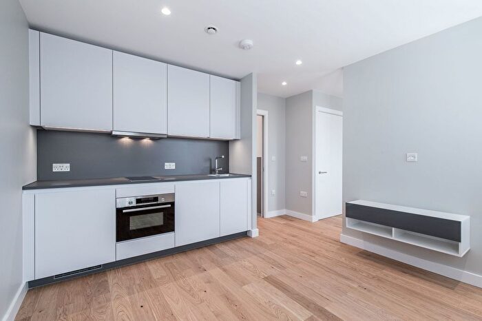 Studio To Rent In Argyle Road, London, W13