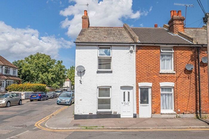 3 Bedroom End Of Terrace House For Sale In East Street, Canterbury, Kent, CT1