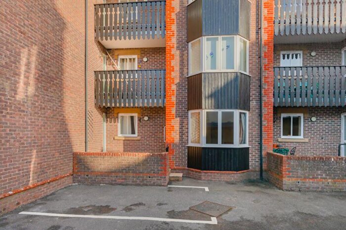1 Bedroom Flat For Sale In Cliffe High Street, St. Thomas Court Cliffe High Street, BN7