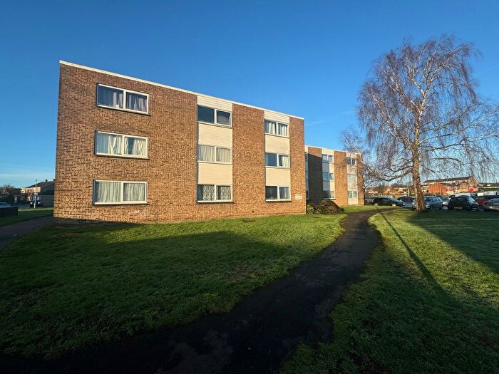 1 Bedroom Flat For Sale In Shakespeare Road, Royal Wootton Bassett, SN4