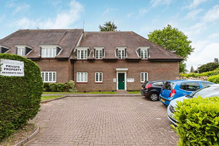 2 Bedroom Flat For Sale In Barnside Court, Welwyn Garden City, Hertfordshire, AL8