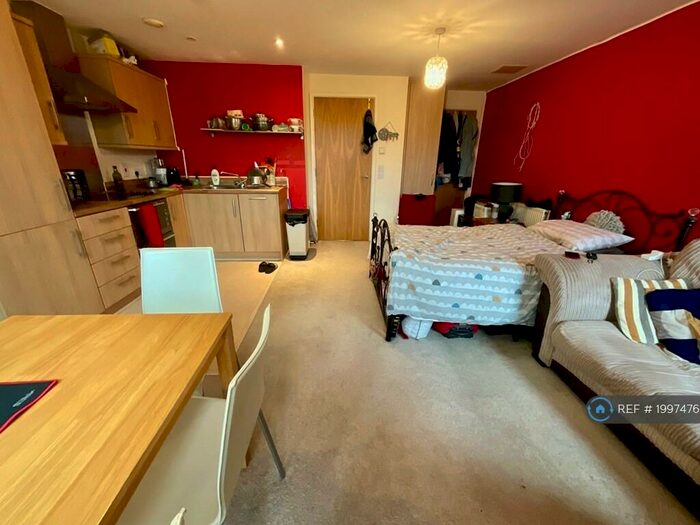 Studio To Rent In East Croft House, Harrow, HA2