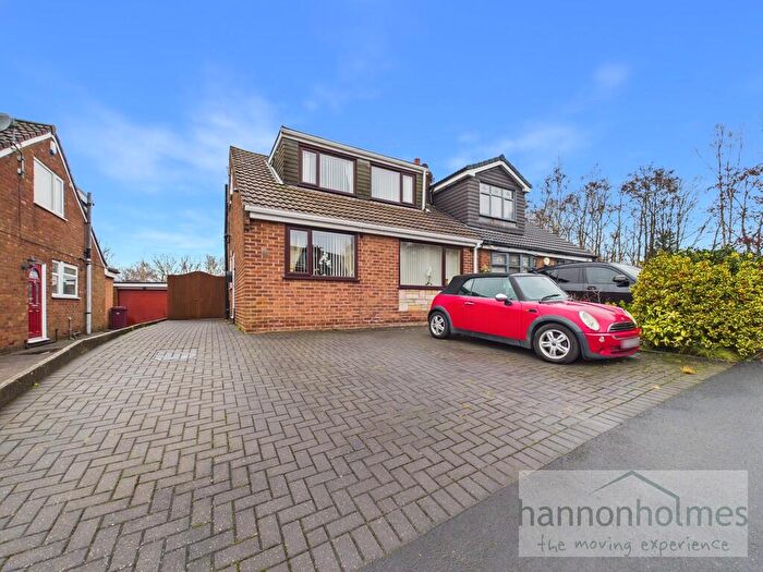 3 Bedroom Semi-Detached Bungalow For Sale In York Avenue, Little Lever, Bolton, BL3