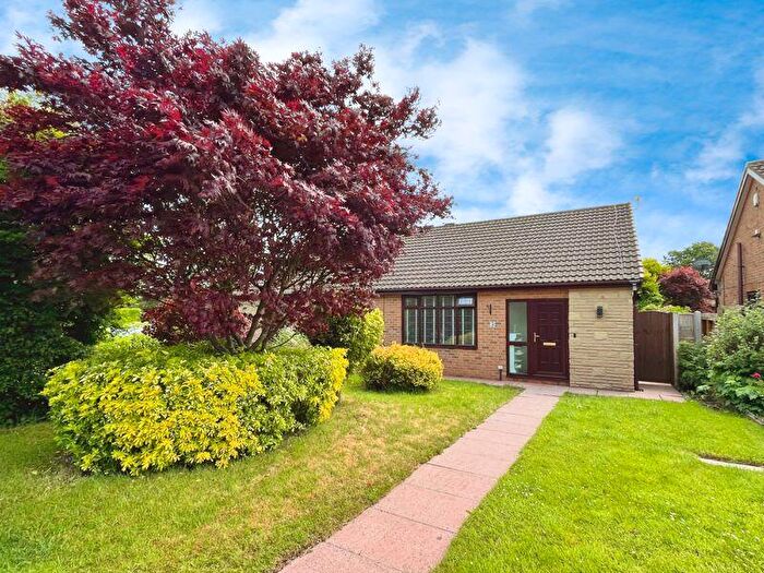 2 Bedroom Bungalow For Sale In Glenluce Walk, Ladybridge, BL3