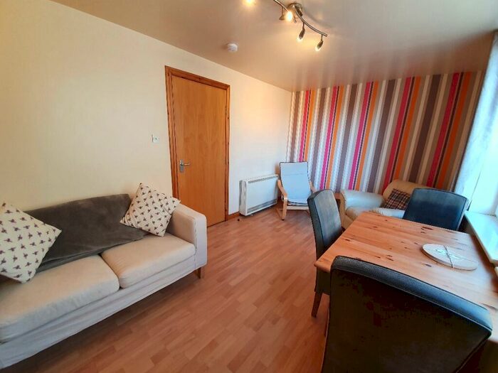 2 Bedroom Flat To Rent In Adelphi, The City Centre, Aberdeen, AB11