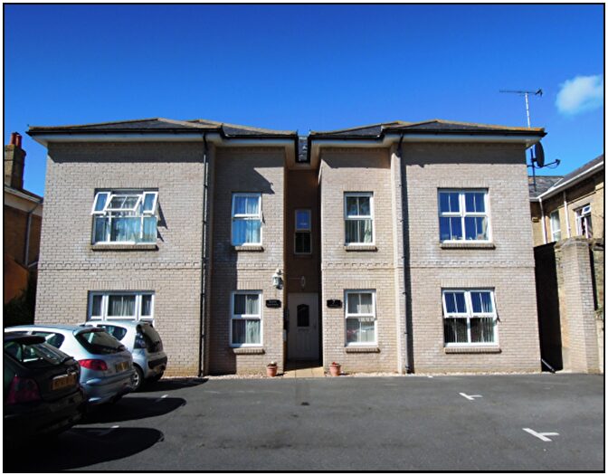 2 Bedroom Flat To Rent In Leed Street, Sandown, Isle Of Wight, PO36