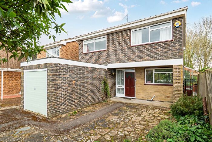 4 Bedroom Detached House For Sale In Grange Place, Laleham, TW18