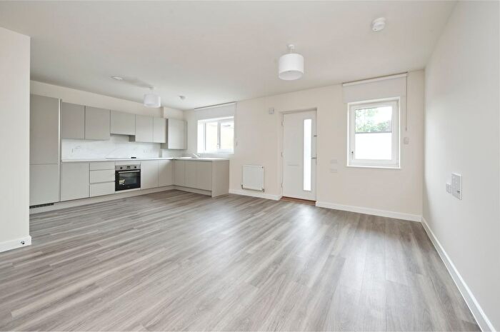 1 Bedroom Flat To Rent In Snowdrop House, Elder Mews, Springfield Drive, SW17