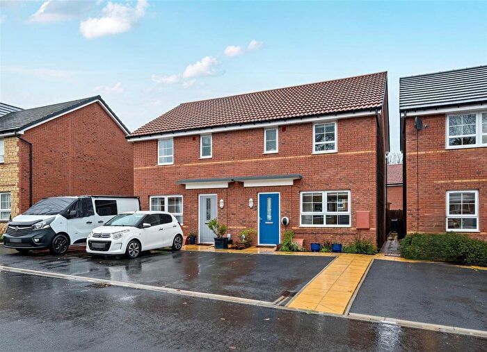 3 Bedroom Semi-Detached House For Sale In Scotts Grove, Chippenham, SN15