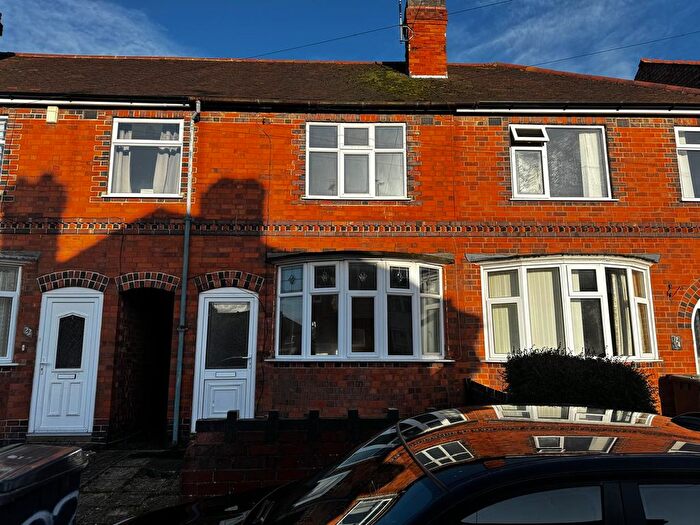 2 Bedroom Town House To Rent In Richmond Close, Leicester, LE2
