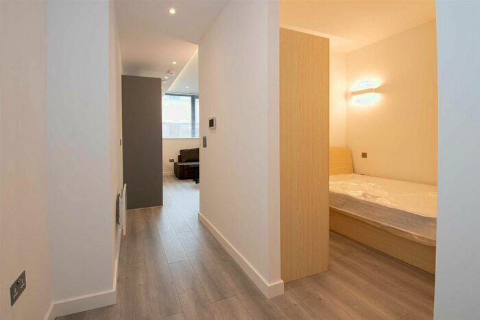 1 Bedroom Flat To Rent In Capital Drive, Linford Wood, MK14