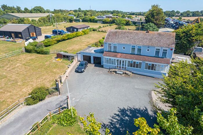 4 Bedroom Equestrian Facility For Sale In Woodchurch Road, Woodchurch, Birchington, Kent, CT7