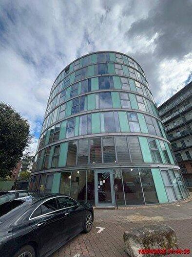 3 Bedroom Flat To Rent In Block C, Pollard Street, Manchester, M4