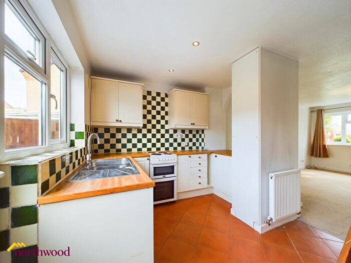 2 Bedroom Terraced House To Rent In Sussex Drive, Banbury, OX16