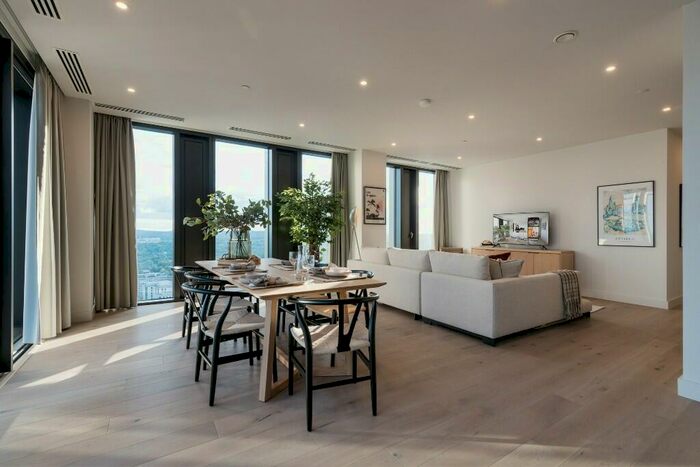 3 Bedroom Penthouse To Rent In Broad Street, Birmingham, B15