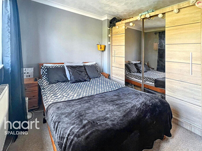 3 Bedroom Semi-Detached House For Sale In Chalk Lane, Sutton Bridge, PE12