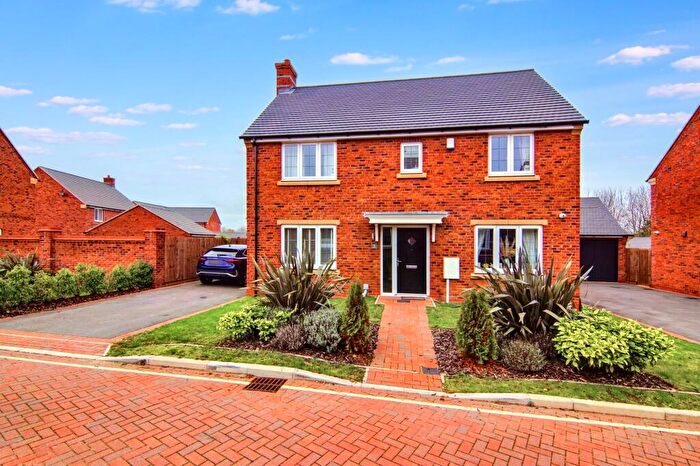 4 Bedroom Detached House For Sale In Jennaway Gardens, Coventry, CV4