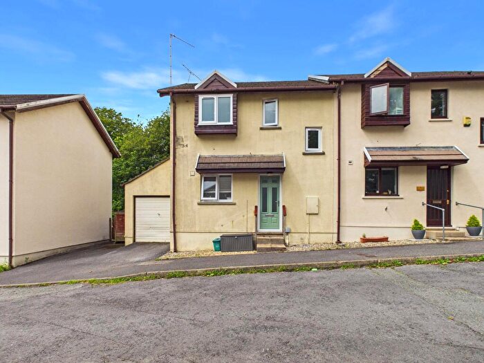 2 Bedroom Semi-Detached House For Sale In Queens Court, Narberth, SA67