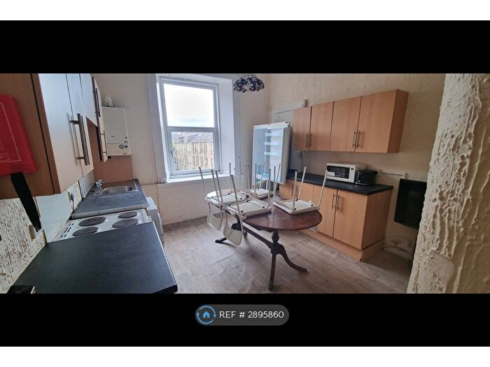 4 Bedroom Flat To Rent In Derby Street, Glasgow, G3