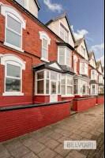Flat To Rent In Vicarage Road, Birmingham, B18