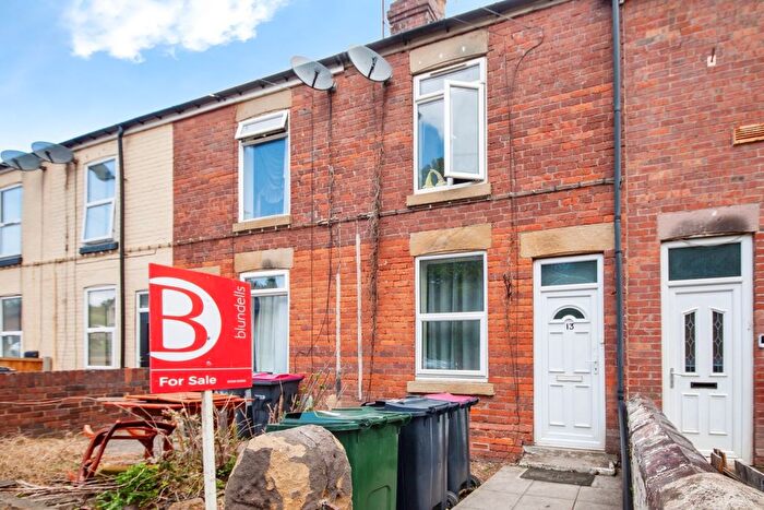 2 Bedroom Terraced House For Sale In Brinsworth Road, Catcliffe, Rotherham, South Yorkshire, S60