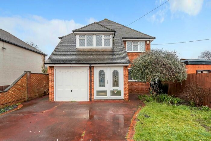4 Bedroom Detached House To Rent In Feltham, Null, TW13