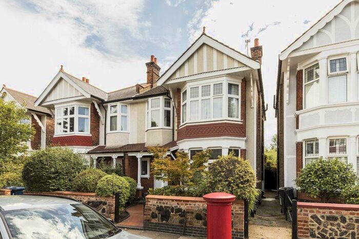 5 Bedroom Semi-Detached House To Rent In Boileau Road, London, W5