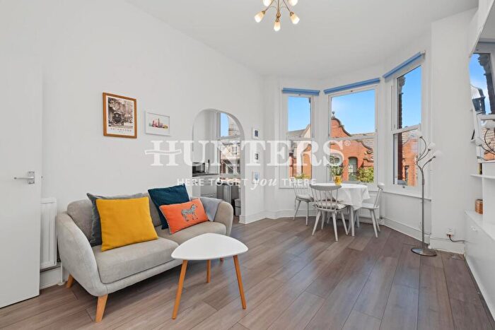 2 Bedroom Flat For Sale In Cotleigh Road, West Hampstead, London, NW6