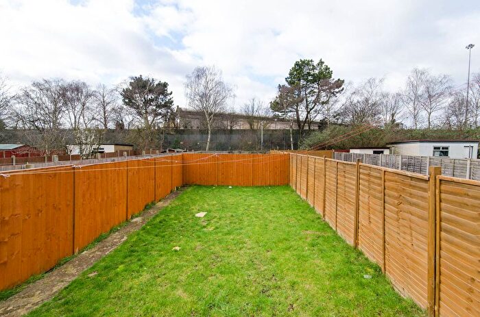 4 Bedroom Property To Rent In Tokyngton Avenue, Wembley, HA9