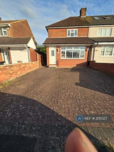 3 Bedroom Semi-Detached House To Rent In Jeans Way, Dunstable, LU5