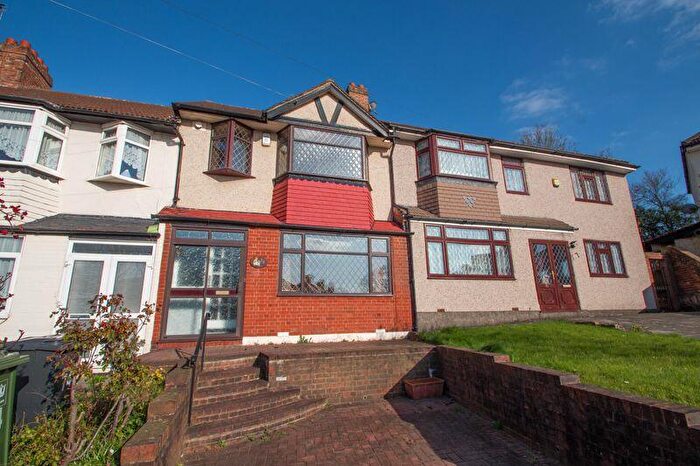 3 Bedroom Terraced House To Rent In Clayhill Crescent, Mottingham, London, SE9