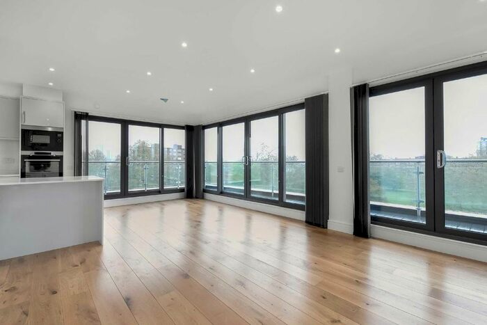 3 Bedroom Flat To Rent In Stannary Street, London, SE11