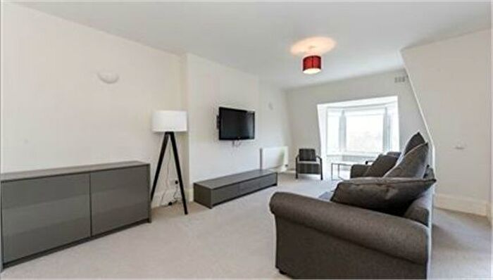 4 Bedroom Flat To Rent In Park Road, St. John's Wood, London, NW8