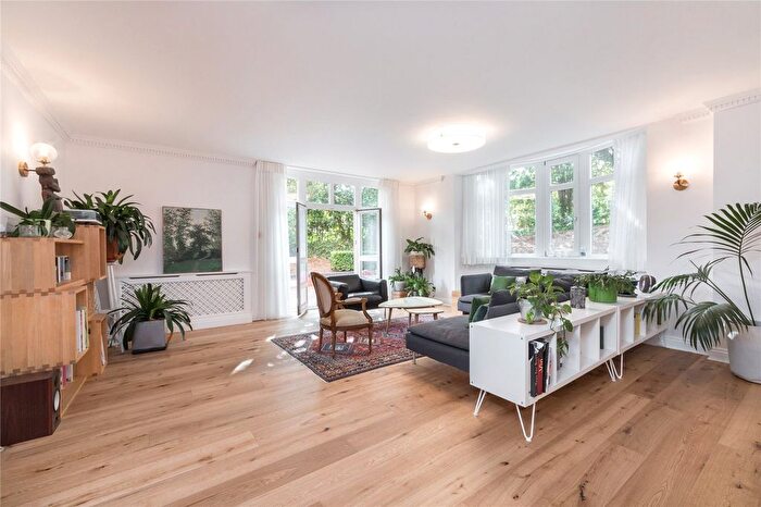 5 Bedroom Flat To Rent In Bracknell Gardens, Hampstead, NW3