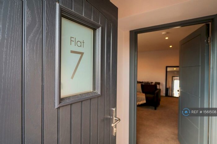 1 Bedroom Flat To Rent In West Street, Conisbrough, Doncaster, DN12