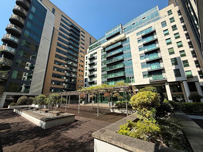 2 Bedroom Apartment To Rent In Millharbour, Canary Wharf, E14