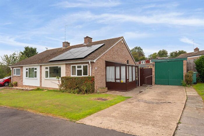 2 Bedroom Semi-Detached Bungalow For Sale In Castle Crescent, Kineton, Warwick, CV35