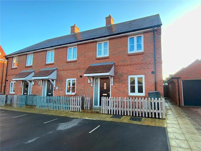 2 Bedroom End Of Terrace House To Rent In Delamere Gardens, Fair Oak, Eastleigh, Hampshire SO50