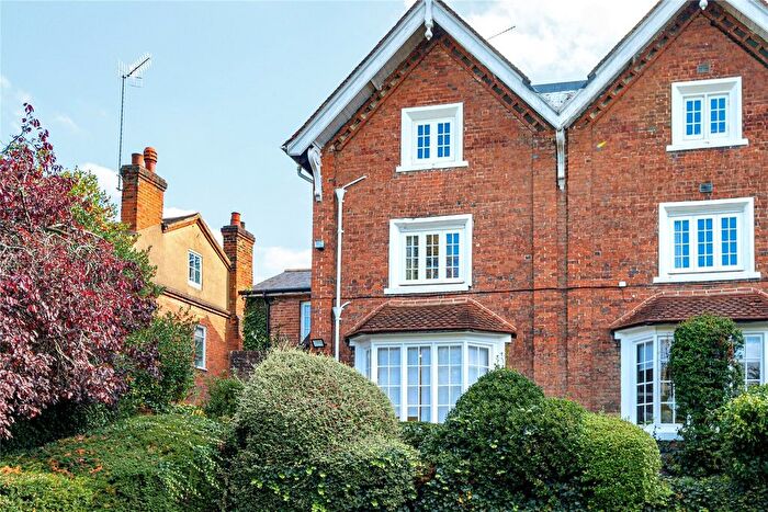 1 Bedroom Flat For Sale In Guildford, Surrey, GU1